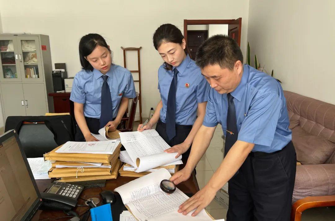 审查一起受贿案，挖出两起洗钱案！-图2