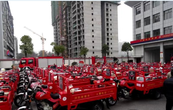 洞口县125台救援车辆8000件（套）装备壮强基层消防(图2)