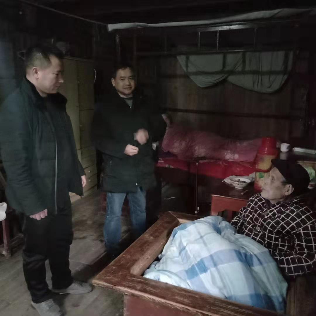 春风温暖了心窝窝——洞口县渣坪乡中心校慰问退休教师活动小记(图1)