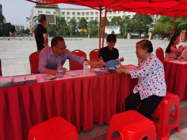 洞口县司法局参加《未成年人保护法》集中宣传月活动(图4)
