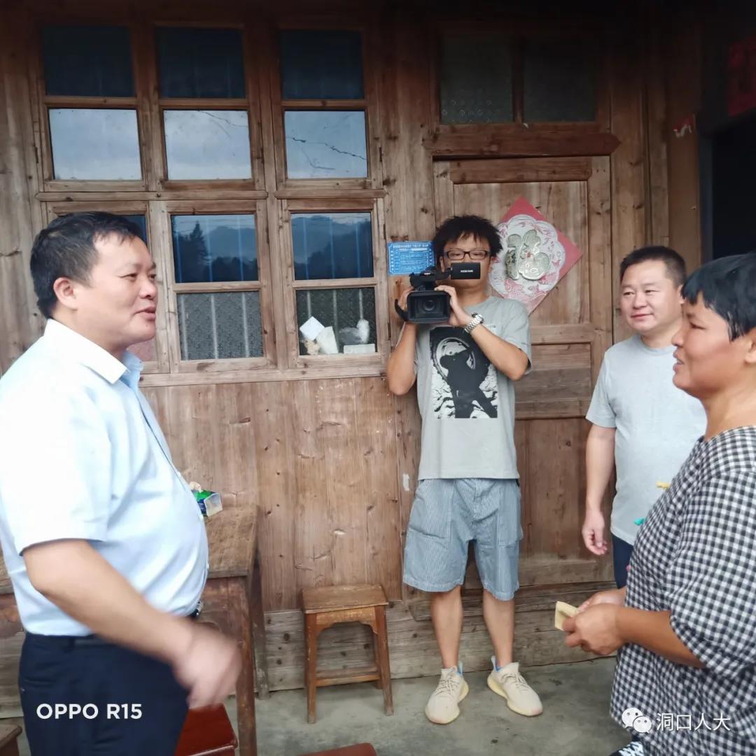 欧阳佑春到罗溪瑶族乡调研检查当前重点工作(图3)