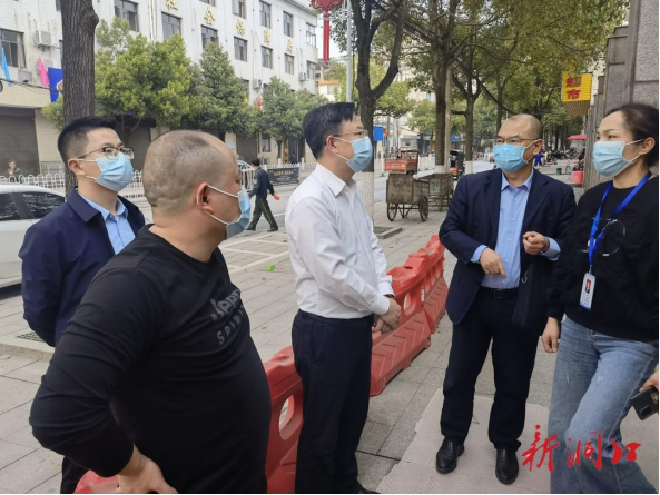 吴韬到县人民医院检查督导疫情防控工作(图2)