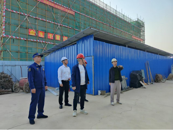 洞口县消防救援大队联合多部门开展在建工地消防安全检查(图1)