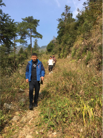 市委党校中青班在罗溪瑶族乡宝瑶村进行调研(图2)