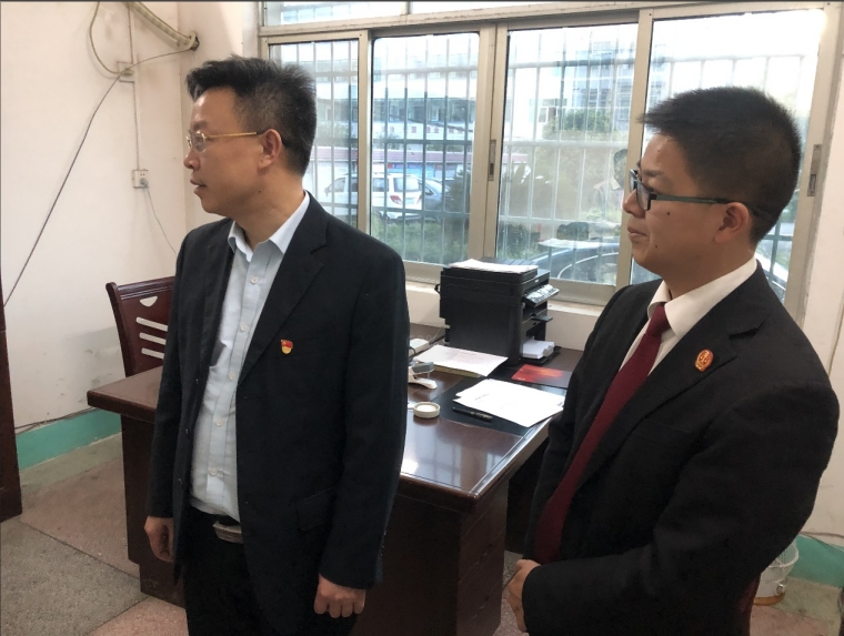 洞口县委书记吴韬调研洞口法院高沙法庭工作(图1)