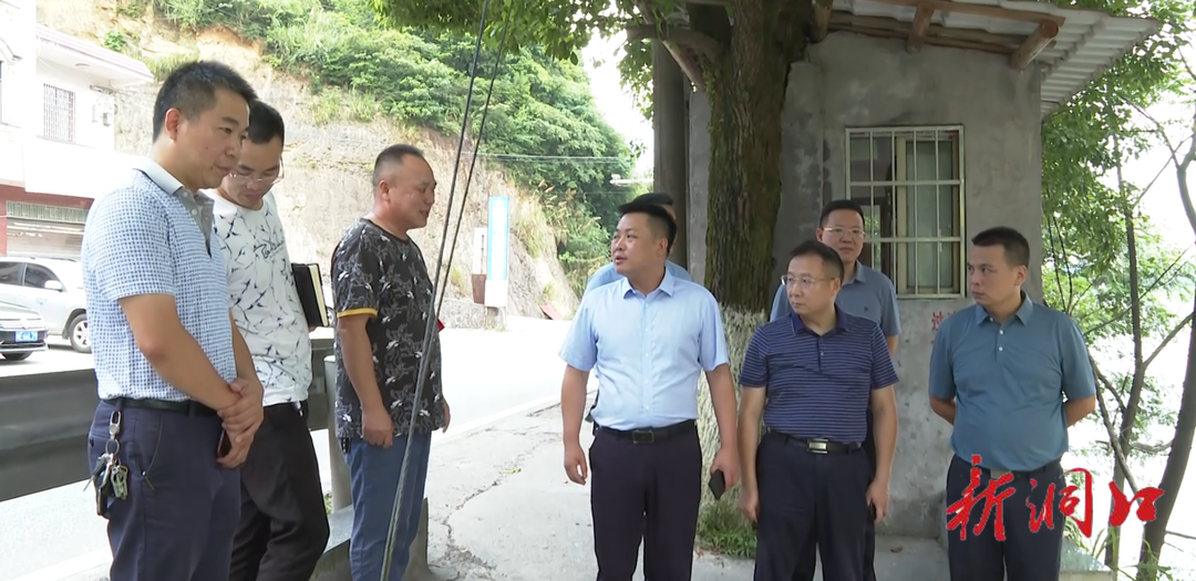 杨云龙到文昌街道督导检查当前重点工作(图1)