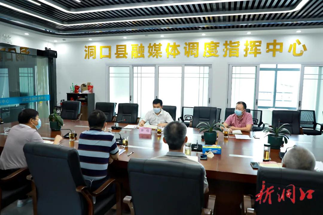唐煜调研县融媒体中心工作时指出：宣传工作要旗帜鲜明讲政治(图1)