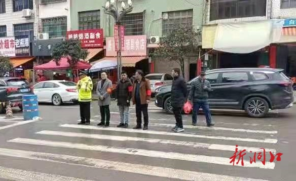 “新春走基层•节日我在岗”洞口县党员干部用辛苦指数换取人民群众的幸福指数(图20)