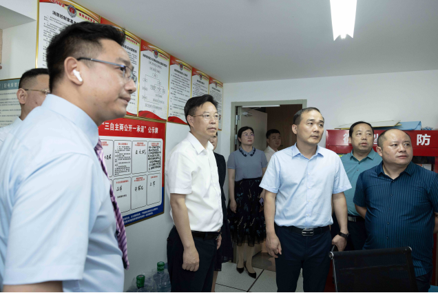 吴韬 贺永亮检查洞口县2023年高考筹备工作 以高度负责的态度 做好高考各项筹备工作 确保高考安全平稳顺利(图2)