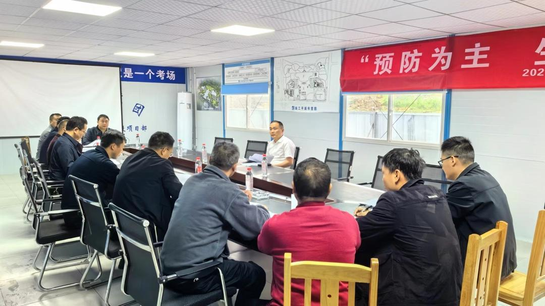 贺永亮调研洞口县重点项目建设情况(图2)